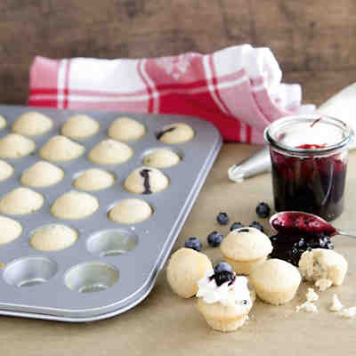 Antihaft-Backform We Love Baking für 48 Stück Muffin-Konfekt, ca. 40 x 31 cm 2