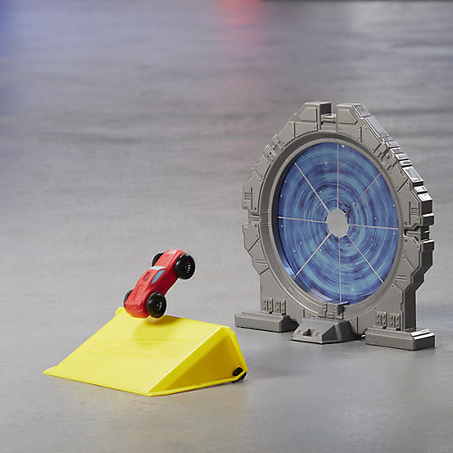 Пусковое устройтсов Nerf Nitro "Speedblast" Трансформер Бамблби от Hasbro