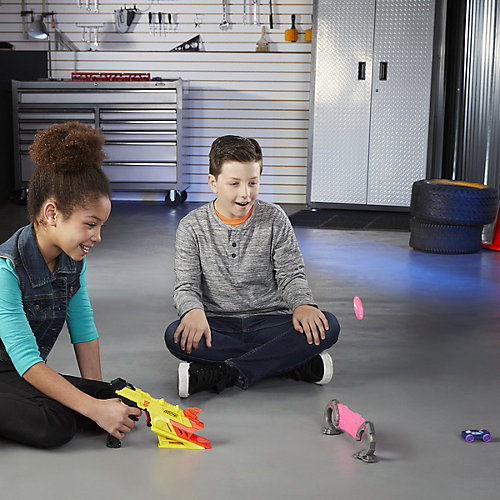 Пусковое устройтсов Nerf Nitro "Speedblast" Трансформер Бамблби от Hasbro