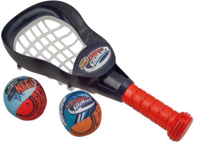 Nerf Schwamm Schleuderballspiel bunt