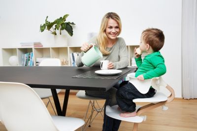 Nomi Hochstuhl, Eiche mit Buchenkern, weiß geölt, anthrazite 2