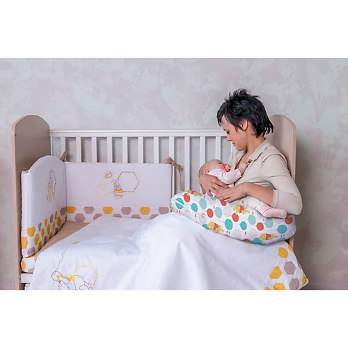 Подушка для кормления Polini kids Медвежонок Винни "Чудесный день", разноцветный - белый