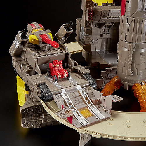 Трансформеры Transformers "Война за Кибретрон. Класс Титаны" Омега Суприм, 61 см от Hasbro