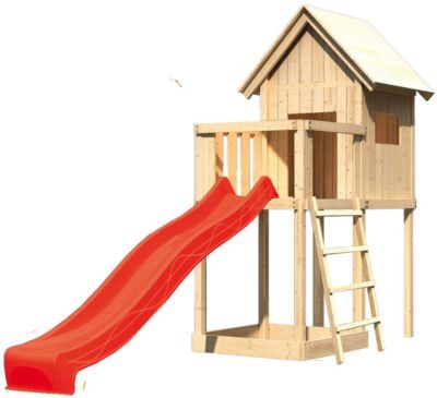 Spielturm Frieda mit Anbau, Satteldach und Rutsche rot
