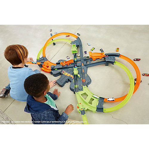 Автотрек Hot wheels Action Грандиозные столкновения от Mattel
