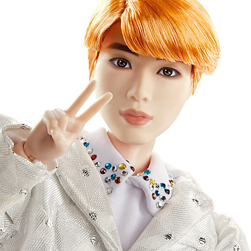Коллекционная премиальная кукла BTS Ким Сокджин, 28 см от Mattel