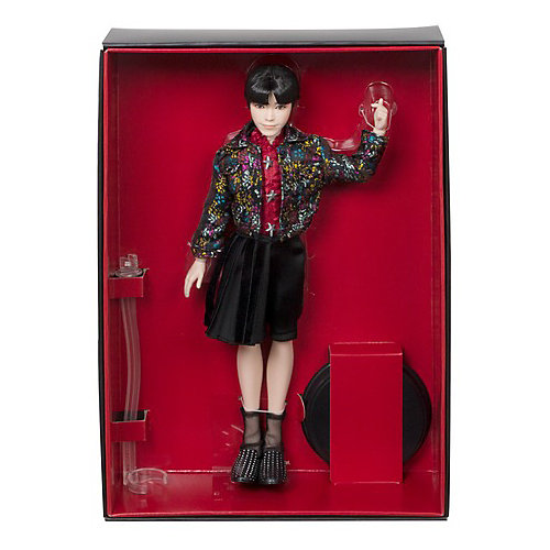 Коллекционная премиальная кукла BTS Чон Хосок, 28 см от Mattel