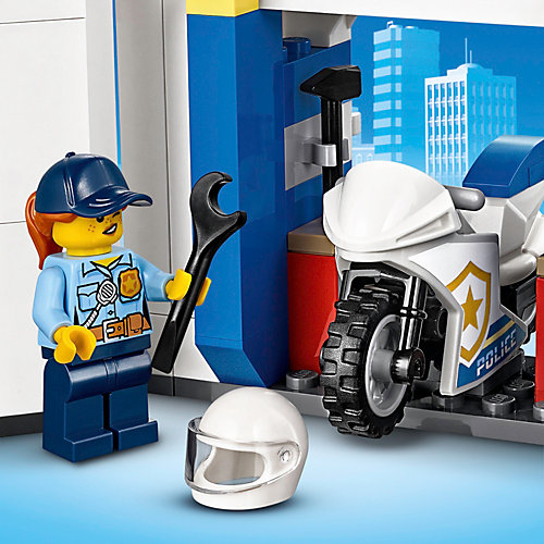 Конструктор LEGO City Police 60246: Полицейский участок от LEGO