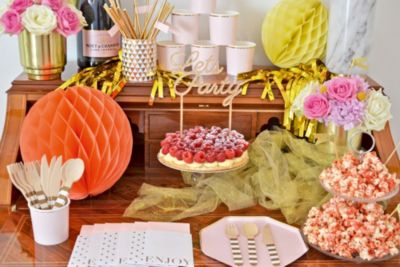 All Day Rosé Bridal Party Box, Bis 8 Personen, Mit Haarbändern ´´Team Bride´´ als Gastgeschenke bunt