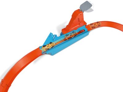 Hot Wheels Speed Boost Champion Trackset, Hot Wheels myToys