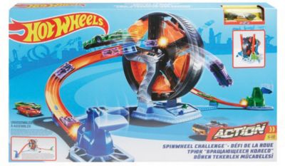 Игровой набор Hot Wheels Круговое противостояние