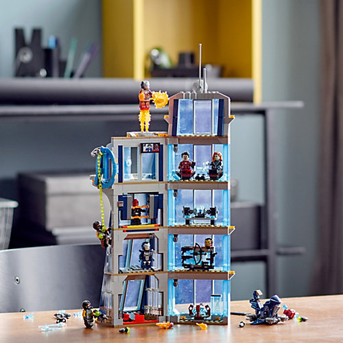 Конструктор LEGO Super Heroes 76166: Битва за башню Мстителей от LEGO