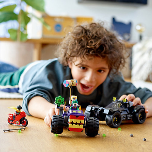 Конструктор LEGO Super Heroes 76159: Побег Джокера на трицикле от LEGO