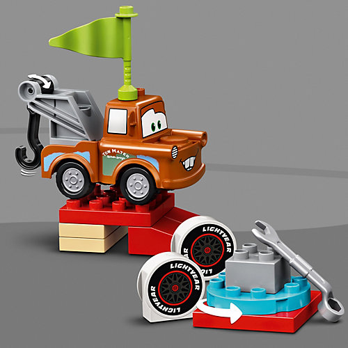 Конструктор LEGO DUPLO Cars 10924: Гонки Молнии МакКуина от LEGO