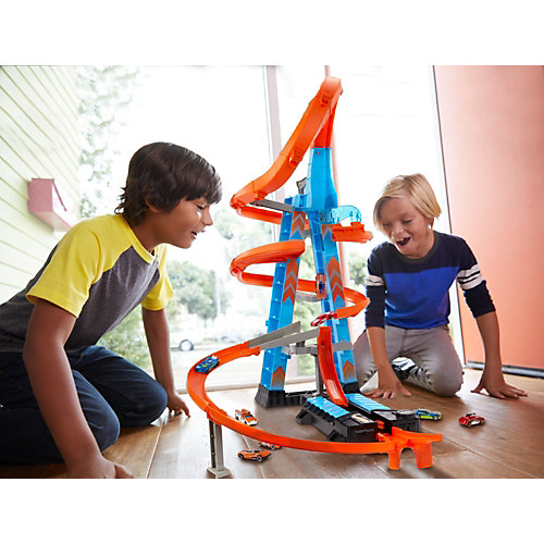 Автотрек Hot Wheels Автотрек Полёт в небеса от Mattel