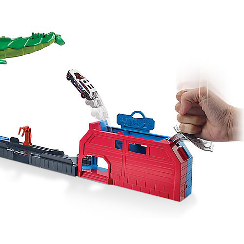 Автотрек Hot Wheels City "Воздушная атака дракона" от Mattel