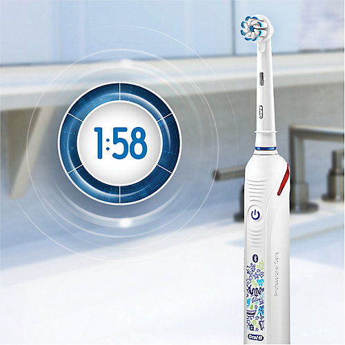 Электрическая зубная щетка Oral-B Junior Smart4
