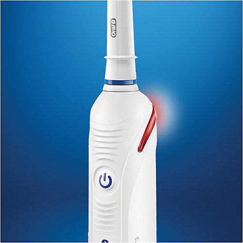 Электрическая зубная щетка Oral-B Junior Smart4