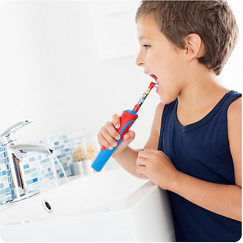 Сменные насадки для электрических щеток Oral-B Stages Power Incredibles, 2шт.
