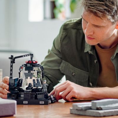 LEGO® Star Wars TM 75296 Darth Vader™ Meditationskammer 2