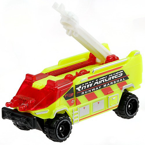 Базовая машинка Hot Wheels Runway Res-Q от Mattel