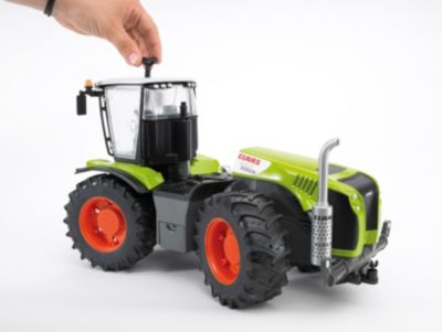 Bruder 03015 Claas Traktor Xerion 5000 