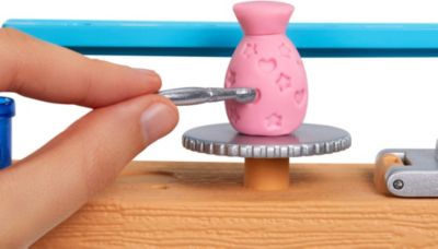 Barbie Wellness Relax &amp; Create Art Studio mit Puppe