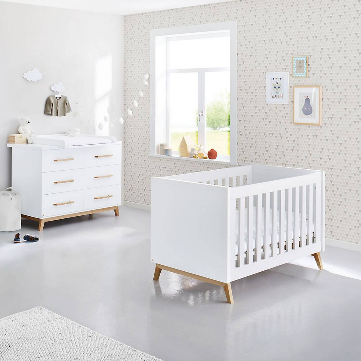 LOMADO® Babyzimmer Komplett Set RIJEKA-134 in weiß edelmatt inkl. Wickeltisch und Babybett