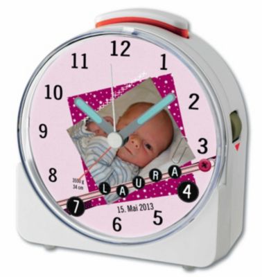 CreaDesign Kinder Funkwecker weiß personalisiert mit Namen Scrapbooking Rosa 12-Stunden-Anzeigeformat Geräuschlos/Ohne Ticken Nachtlicht