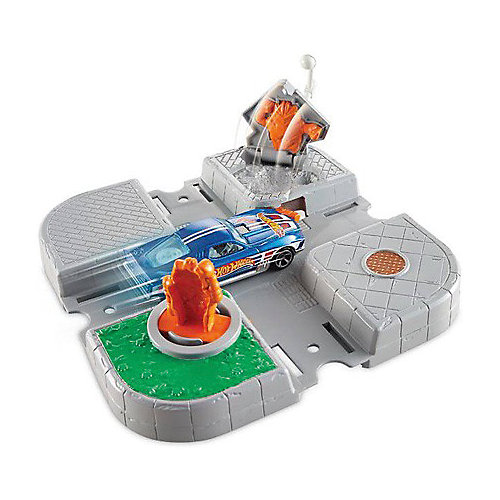 Автотрек Hot Wheels "Сити" Остерегайся киборгов от Mattel
