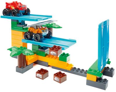Конструктор Mega Bloks "Вспыш и чудо-машинки" - Гонки в джунглях, 50 деталей