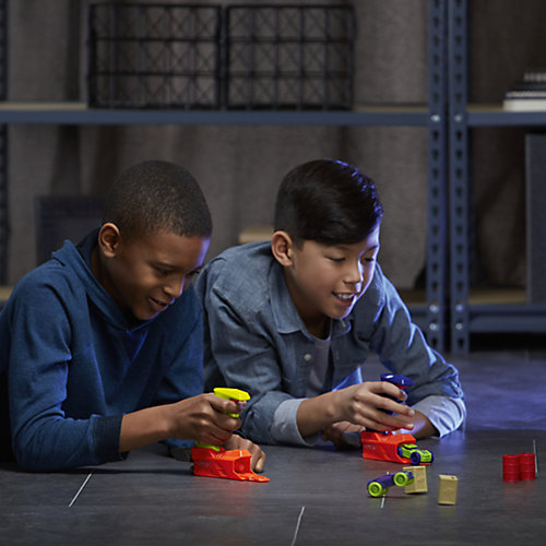 Пусковое устройство Nerf Нитро с зелёной машинкой,в ассортименте от Hasbro