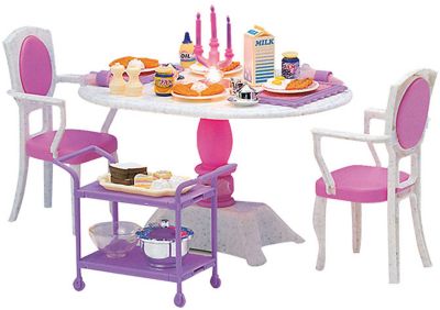 Набор мебели для кукол "Ужин в ресторане", DollyToy