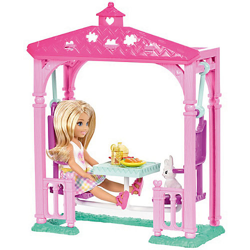Игровой набор с мини-куклой Barbie Челси с беседкой от Mattel