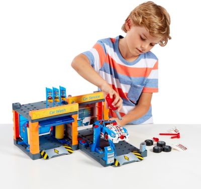 Hot Wheels Service Station, Autowerkstatt mit Hebebühne und Waschstraße