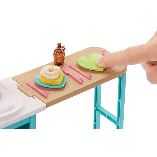 Игровой набор с куклой Barbie Завтрак со Стейси