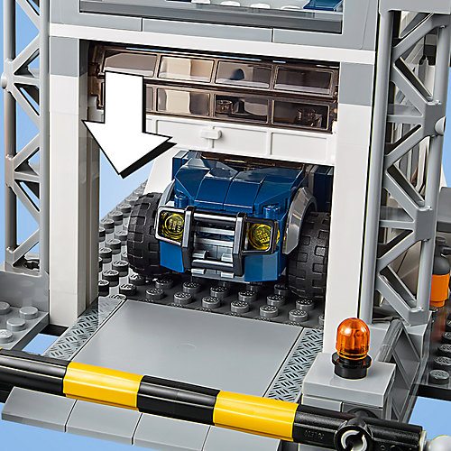 Конструктор LEGO Super Heroes 76131: Битва на базе Мстителей от LEGO